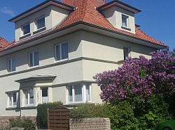 Haus strassenseitig